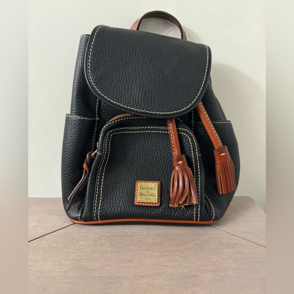 Dooney and Bourke backpack purse bag